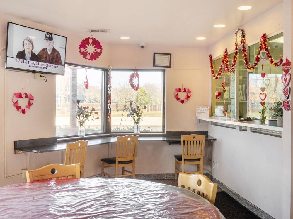Oyo Hotel Edison Nj Route 1 Экстерьер фото