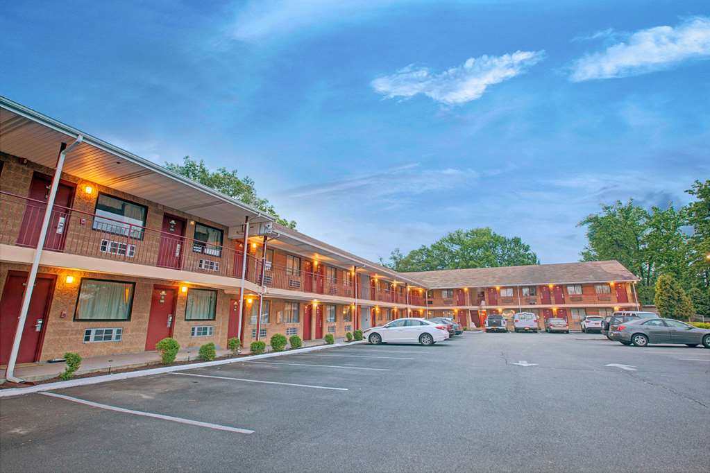 Oyo Hotel Edison Nj Route 1 Экстерьер фото